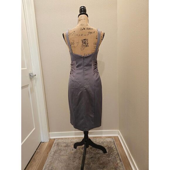 David Meister Grey Sleeveless Jeweled Front Dress Size 6 - Picture 4 of 6